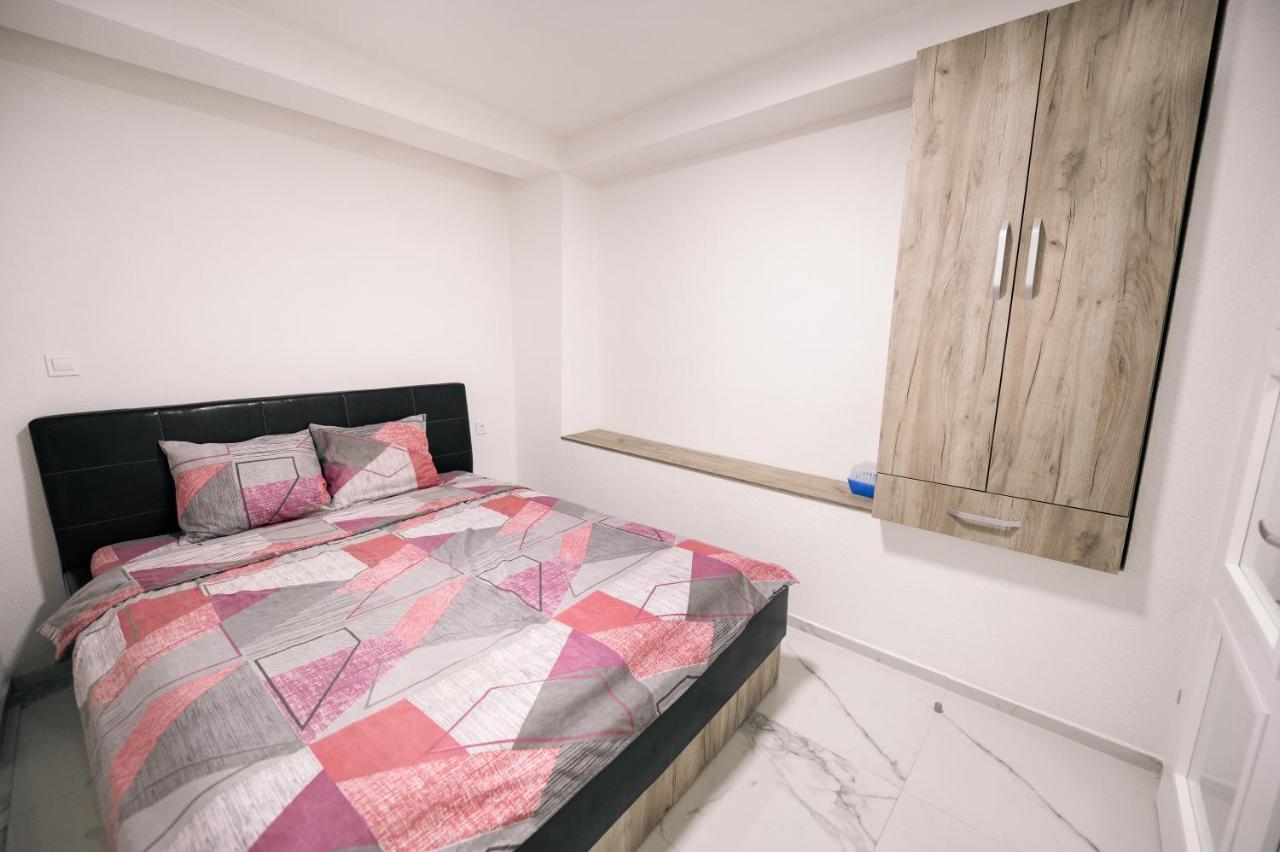 Down Street-Old Town Apartment Ohrid Ngoại thất bức ảnh